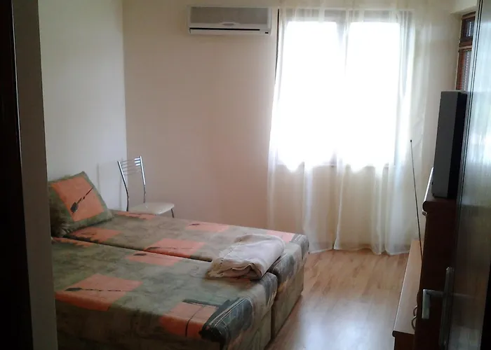 Луксозна вила парадайс бей *